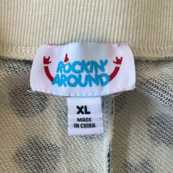 Rockin Around Snowflake Animal Print Loungewear Jogger PJ Track Sweat Pants NWOT - Picture 6 of 11